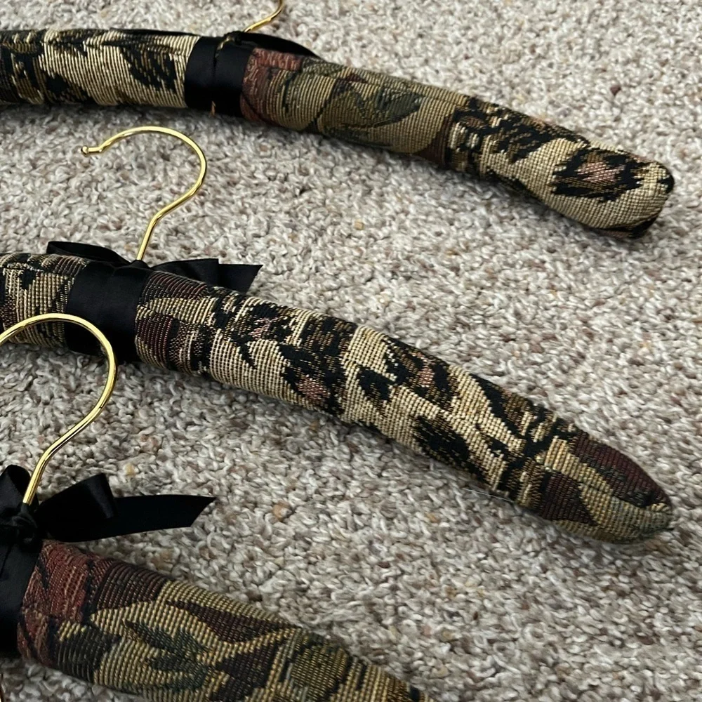 (4-hangers) Vintage canvas hangers